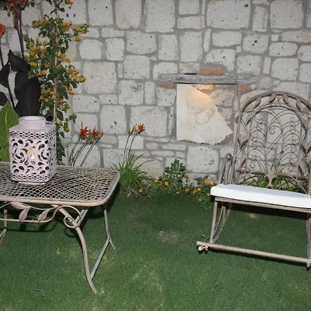 Mandalina Alaçatı