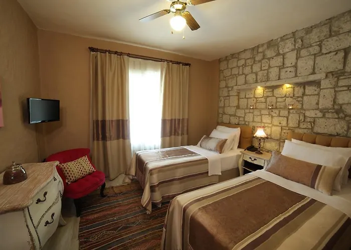 Ξενοδοχείο Mandalina 2*